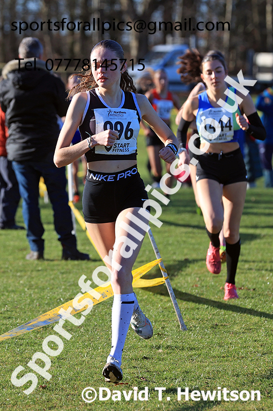 Womens under-17s 2025 Northern Cross Country Champs, Tatton Park, Knutsford, Cheshire. Photo: David T. Hewitson/Sports for All Pics